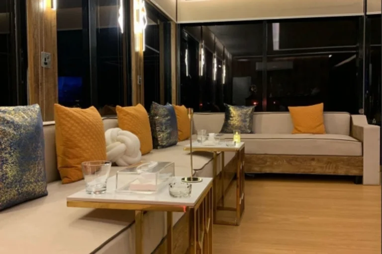 HOUSE BOAT KING Yacht Charter – photo 4