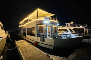 HOUSE BOAT – Birthday Yacht Abu Dhabi