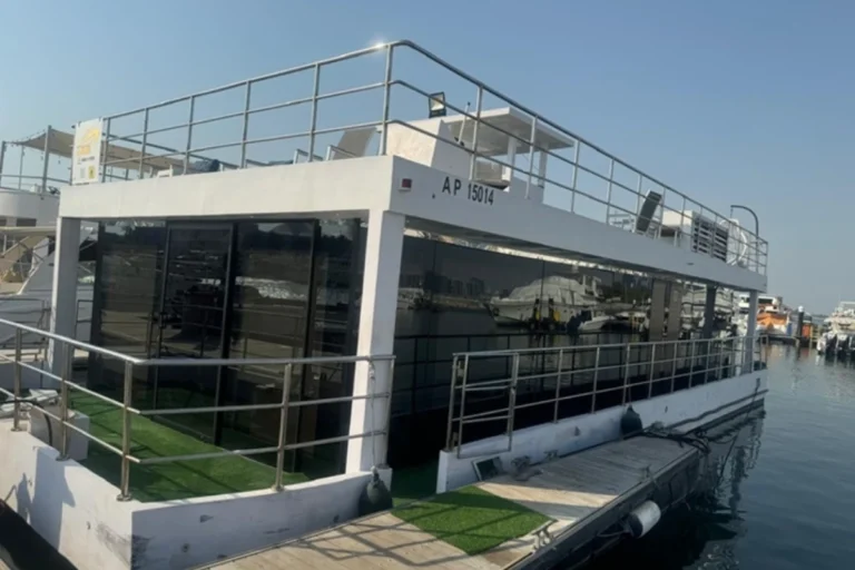 House Boat Luxury M1 – Yacht Charter – photo 13