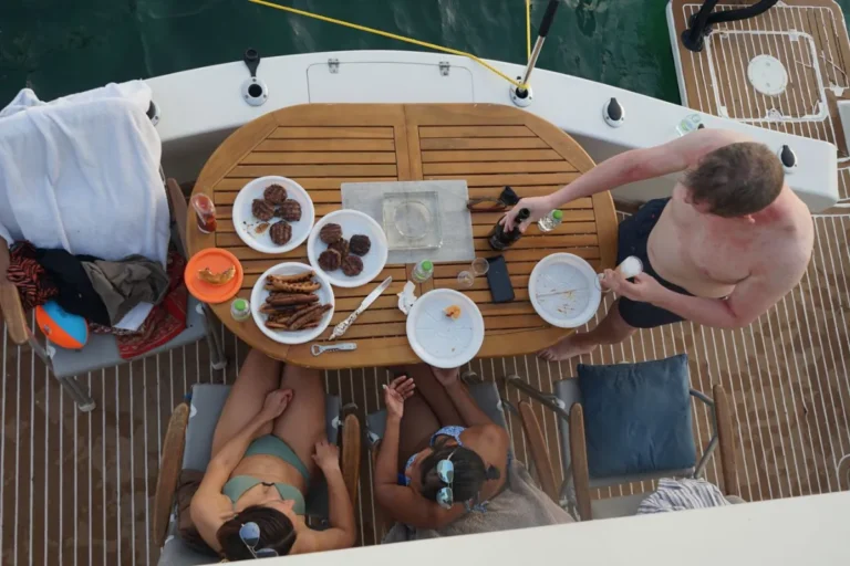 Catamaran Yacht Luxury New Year’s Eve Abu Dhabi – photo 4