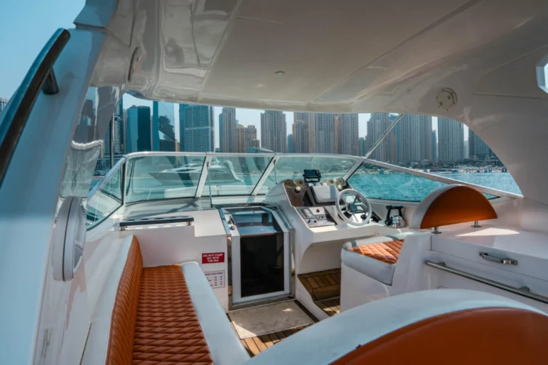 36 Ft Oryx UAE National Day Dubai – photo 4