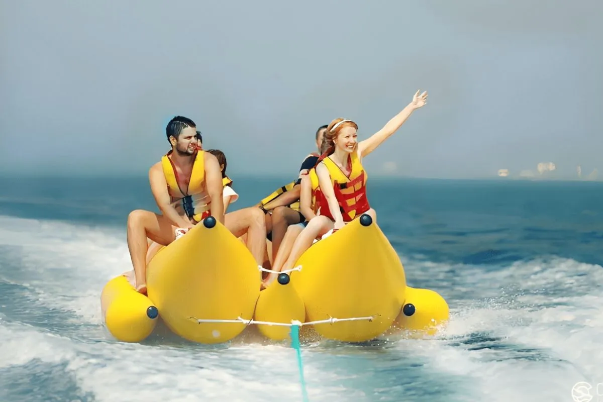 Banana boat Abu Dhabi ride for birthdays and celebrations on the water