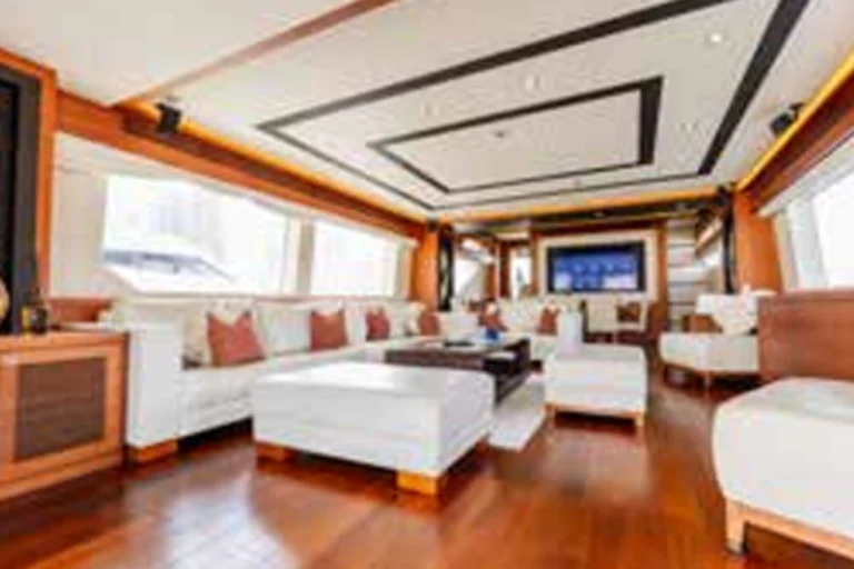 96 FT Caliente Luxury Yacht Rental Dubai – photo 2
