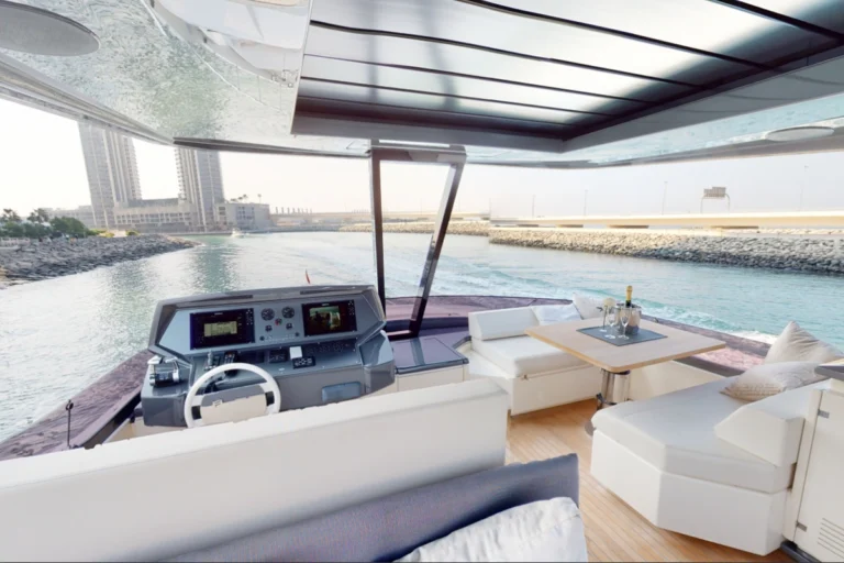 Ferretti 780 Luxury Yacht Rental Dubai – photo 8