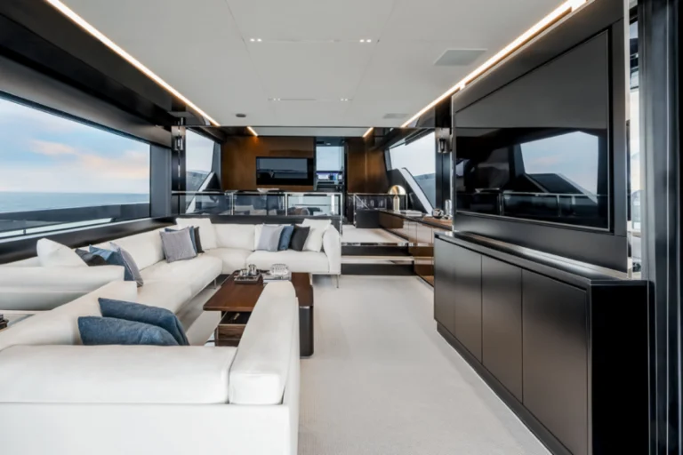 Riva Diva 82 Luxury Yacht Rental Dubai – photo 6