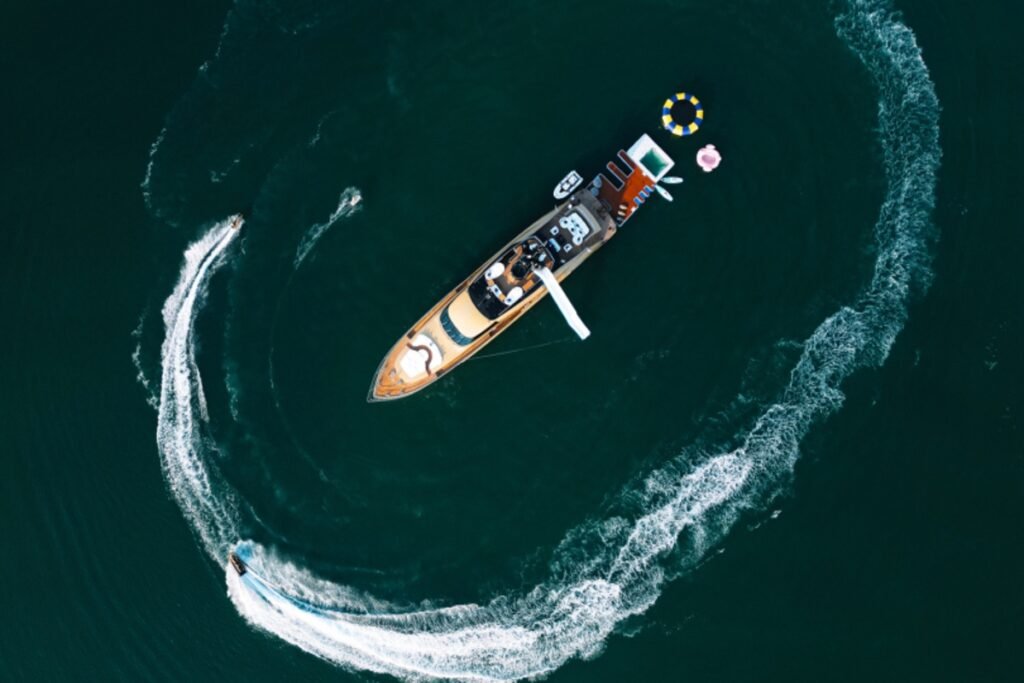Yacht