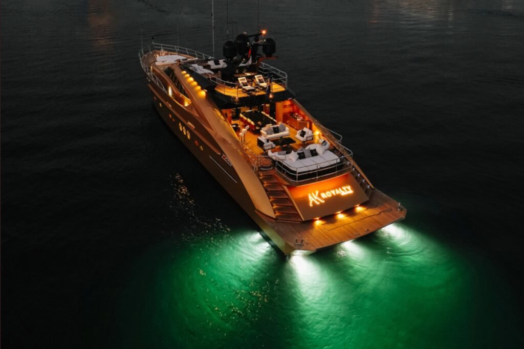 Yacht
