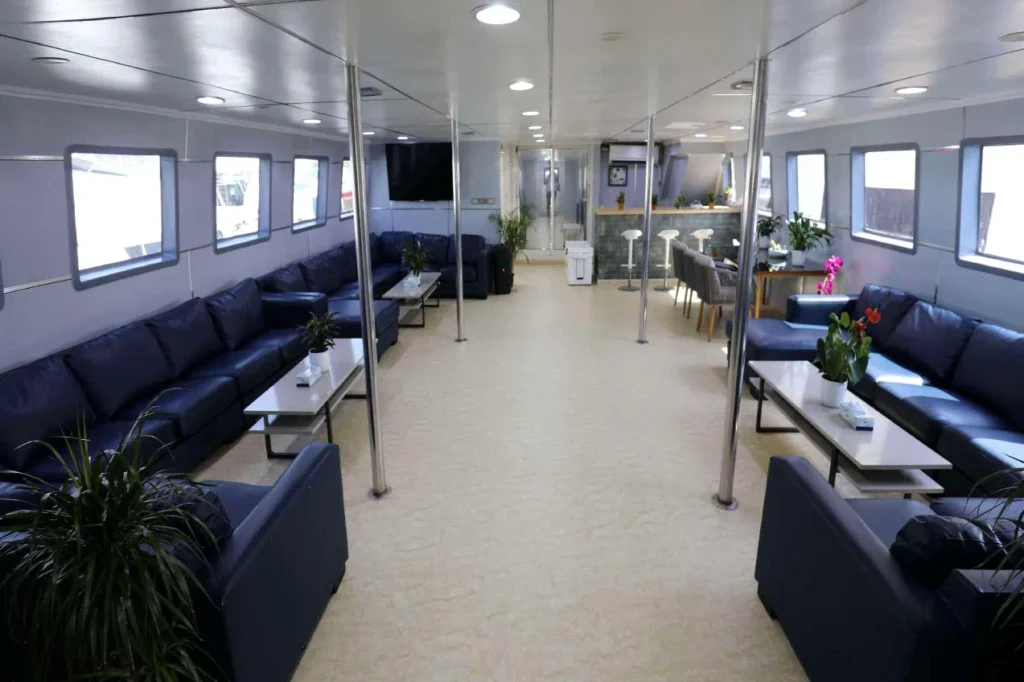 Butinah Boat – overnight stay in Abu Dhabi (6)