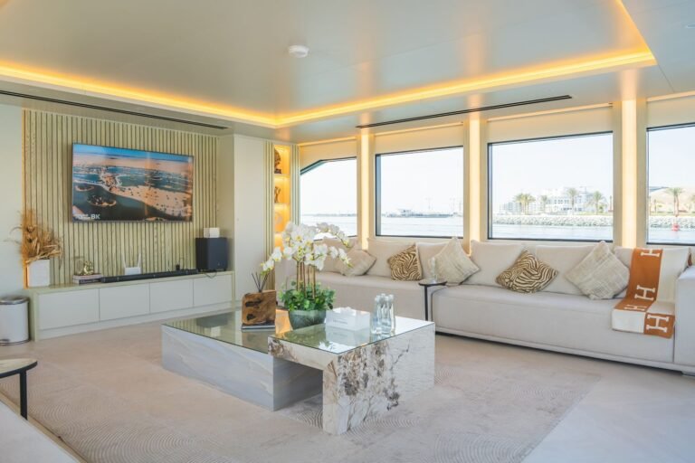 Celestia Jacuzzi Yacht Abu Dhabi – photo 7