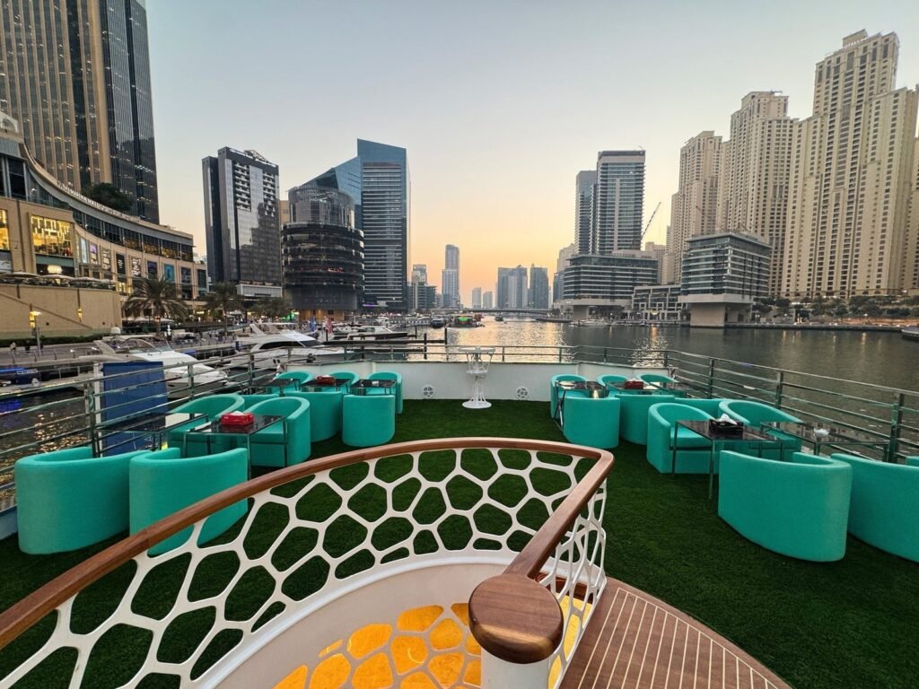 Desert Rose, yacht événementiel à Dubaï 6