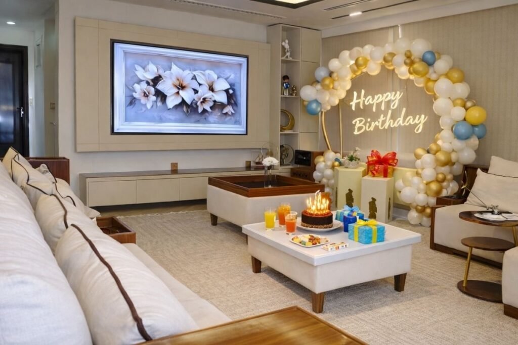 Lavy Luxury Yacht Party — 1