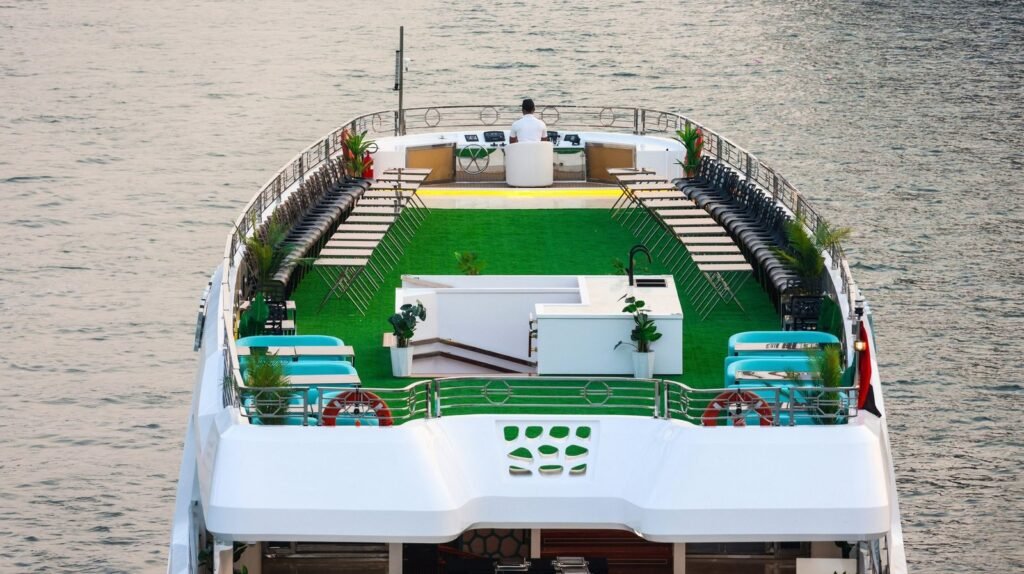Yachts événementiels jusqu’à 300 invités 4